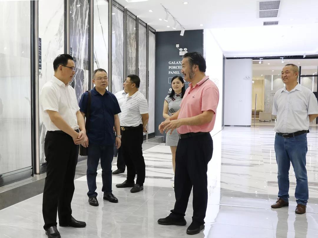 頭條丨衡陽(yáng)政府考察團再度走進(jìn)將軍企業(yè)，共商發(fā)展未來(lái)！
(圖3)