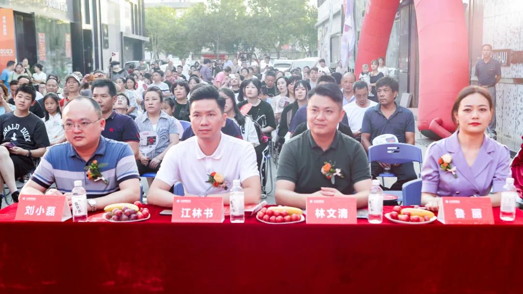 記錄·熱愛(ài)丨順勢謀局，解鎖超級大商背后的成長(cháng)密碼~(圖19)
